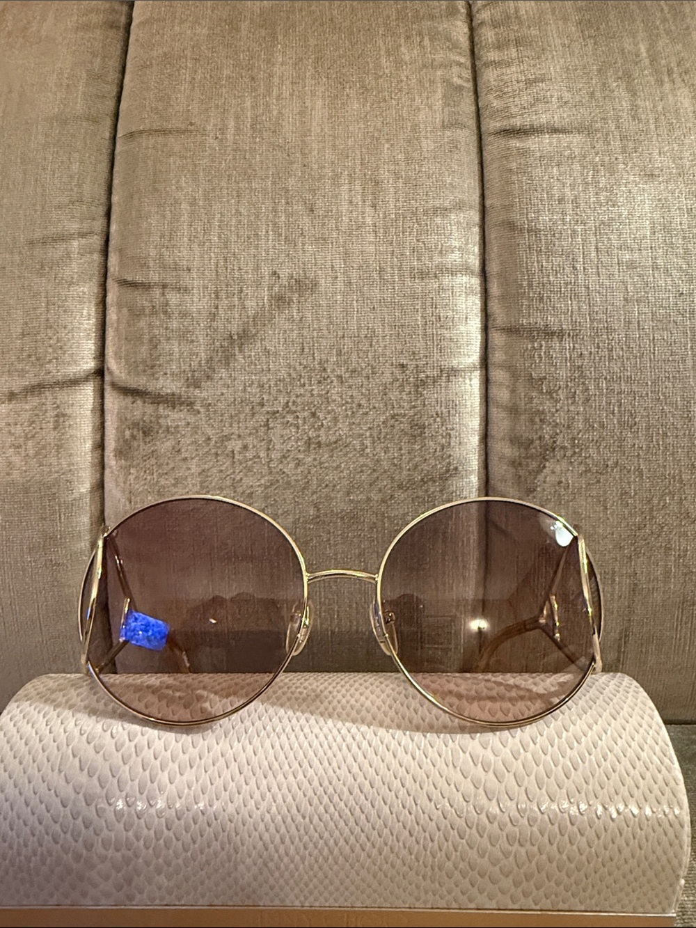 Chloé Gold/Peach Ce124s 724 Round Sunglasses